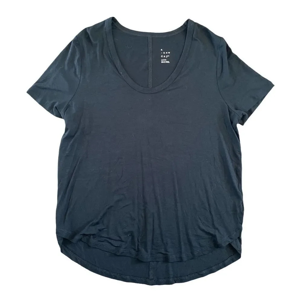 a new day Black Tee Size Medium  